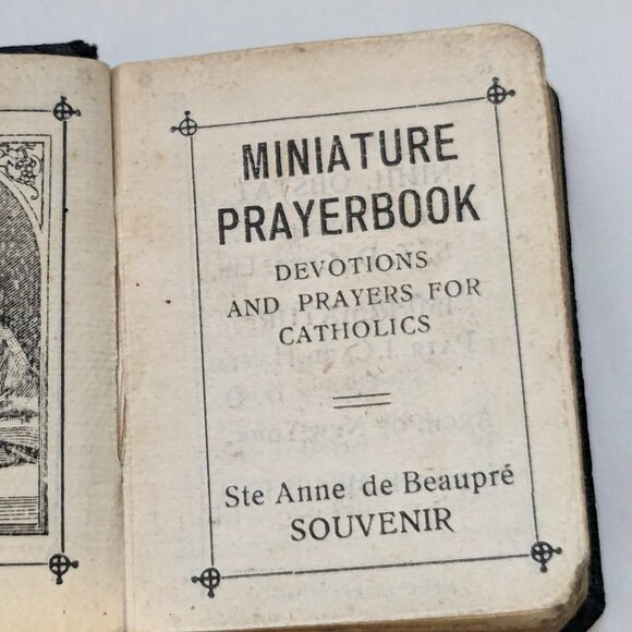 Ste Anne de Beaupre Souvenir Christian Catholic Miniature Prayerbook c1924 - Picture 6 of 6